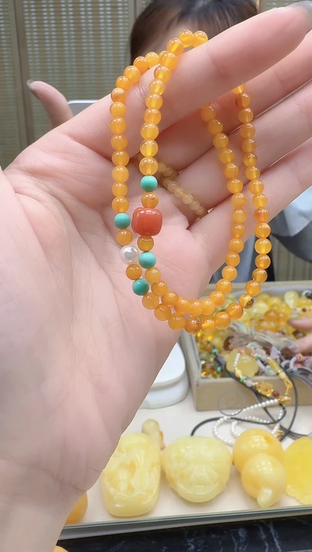 未镶嵌琥珀裸石多样性发一