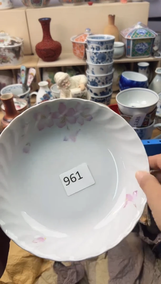 瓷片阿*1056011786664523