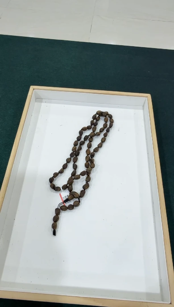 沉香手串沉水壳子多圈26g+（多样性发其一）