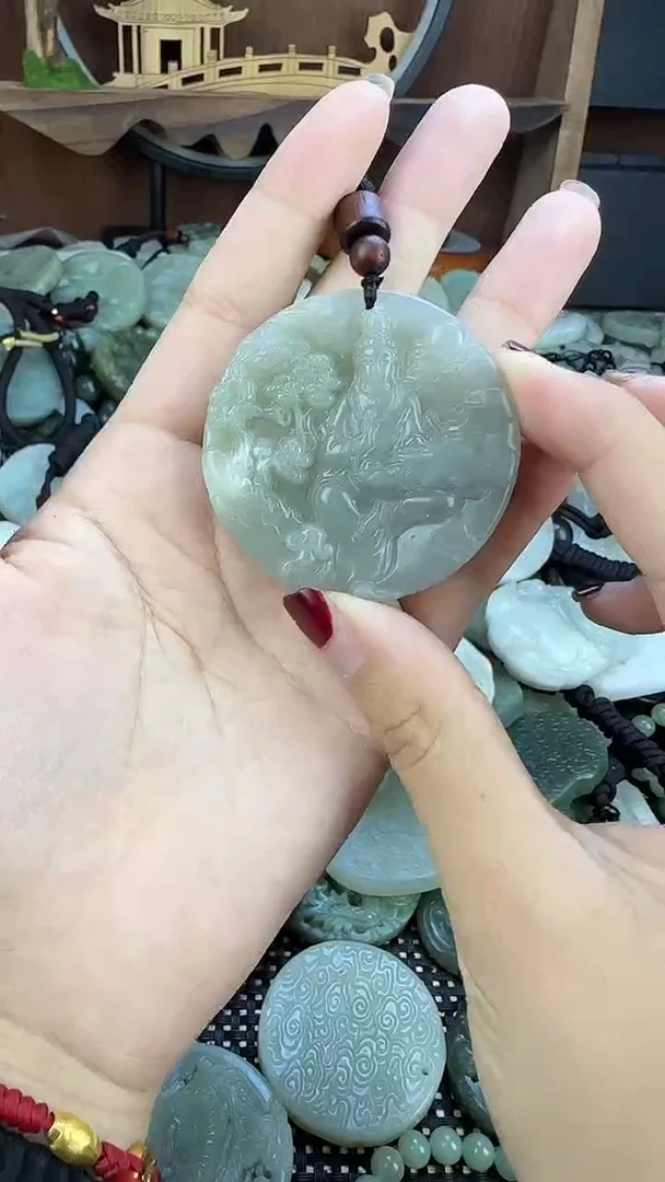 颈饰未镶嵌和田玉1