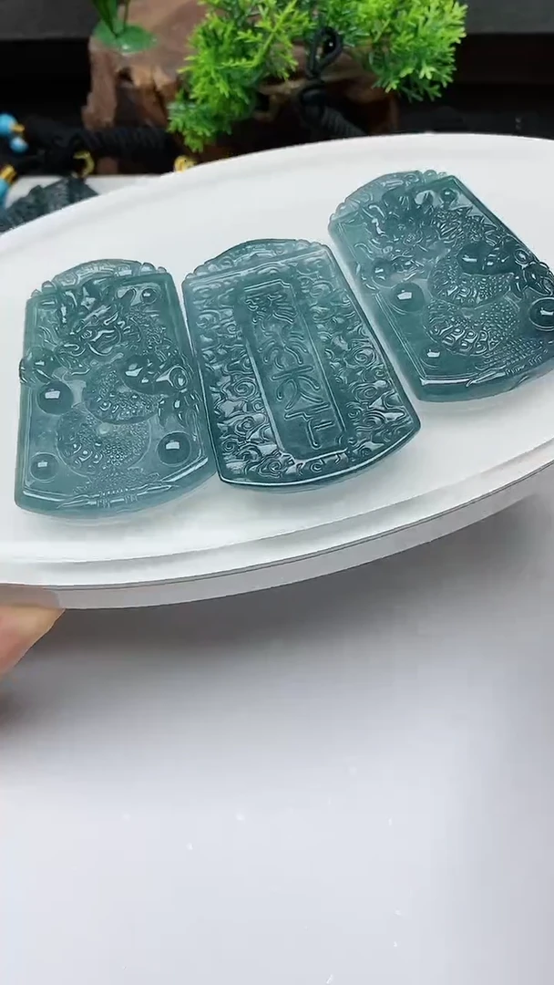 【闪购商品】翡翠颈饰未镶嵌多样性发其一