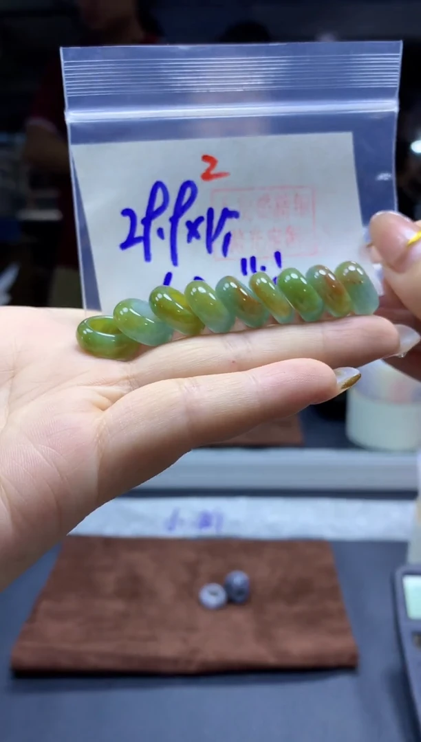未镶嵌定制翡翠甜甜圈#29.9元多样性拍一发一毛货需抛光