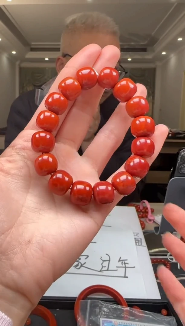 【闪购商品】南红玛瑙14mm瓦西手串老型未镶嵌多样性发一件