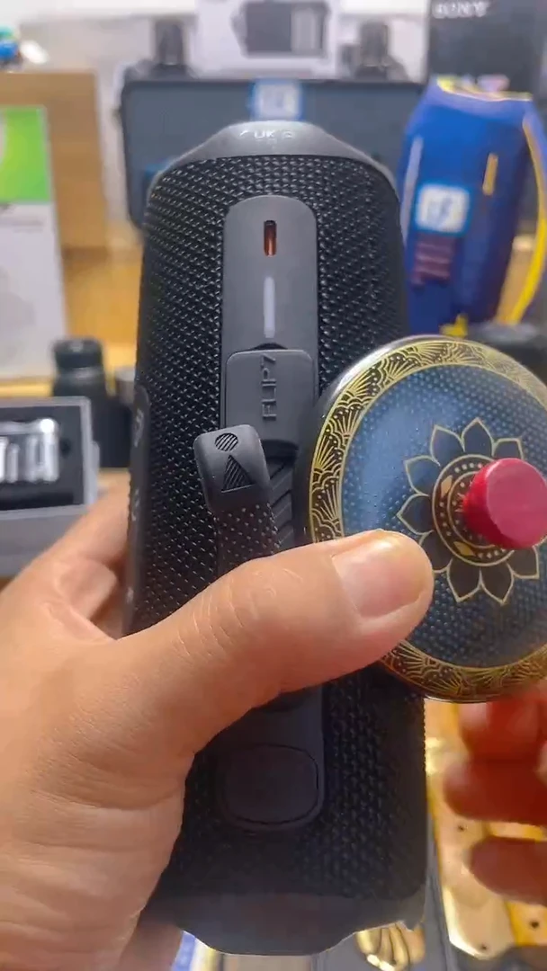 瓷片闪购商品 如图所示