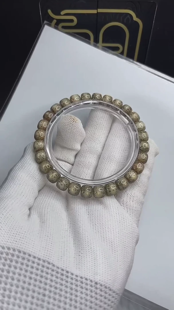 手串星月菩提小驼包8x7.c451