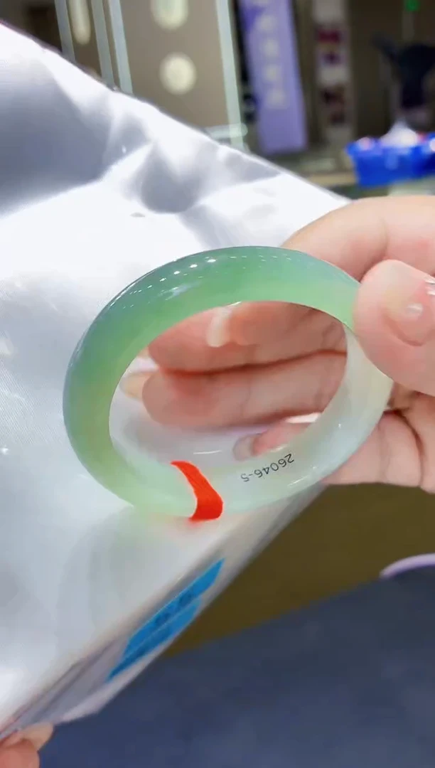 未镶嵌手镯翡翠翡翠手镯53