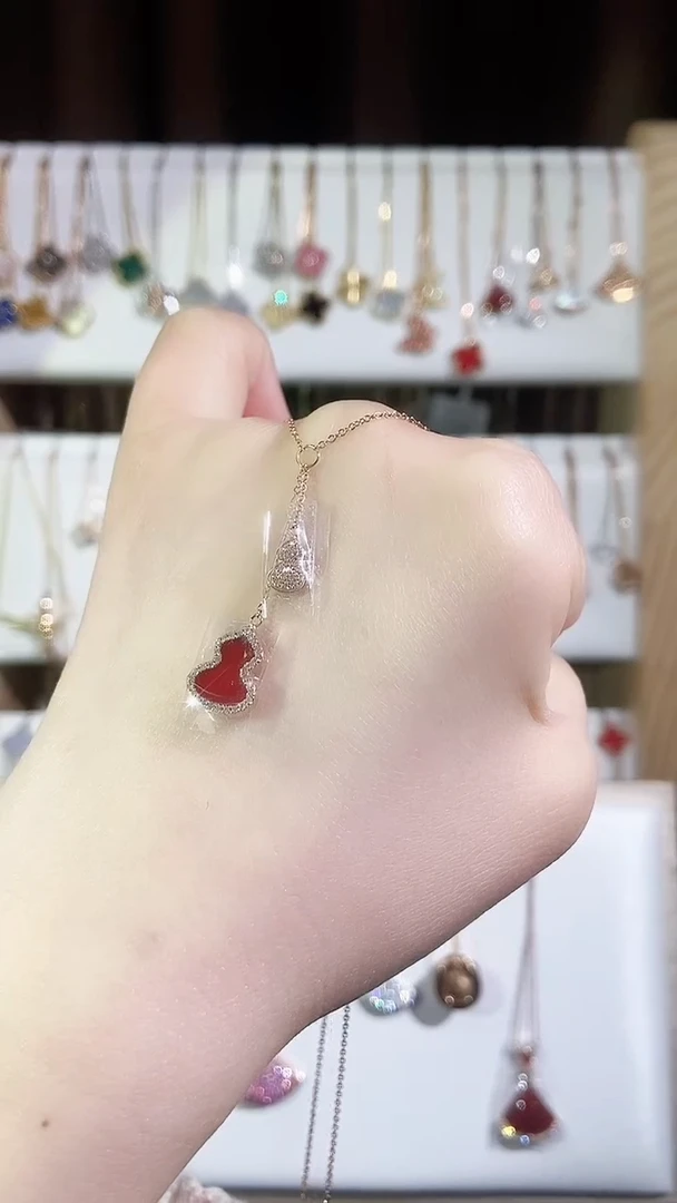 【闪购商品】钻石套链18K金镶嵌钻石K玫流苏葫芦