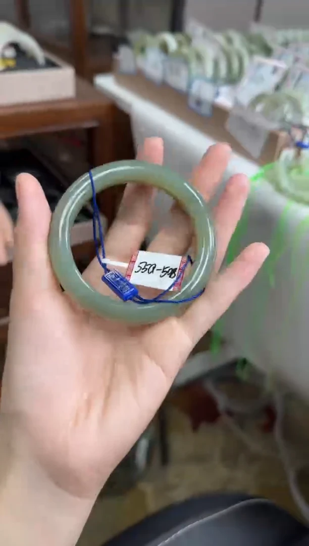 未镶嵌手镯和田玉55