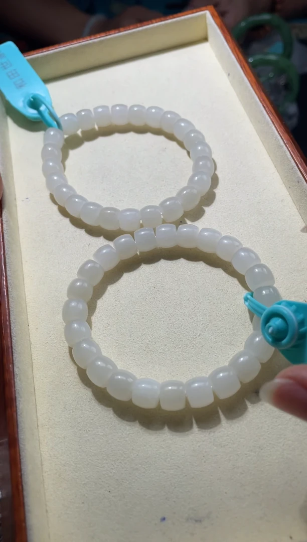 【闪购商品】和田玉手串未镶嵌-19HDJT0132110多样性发其一