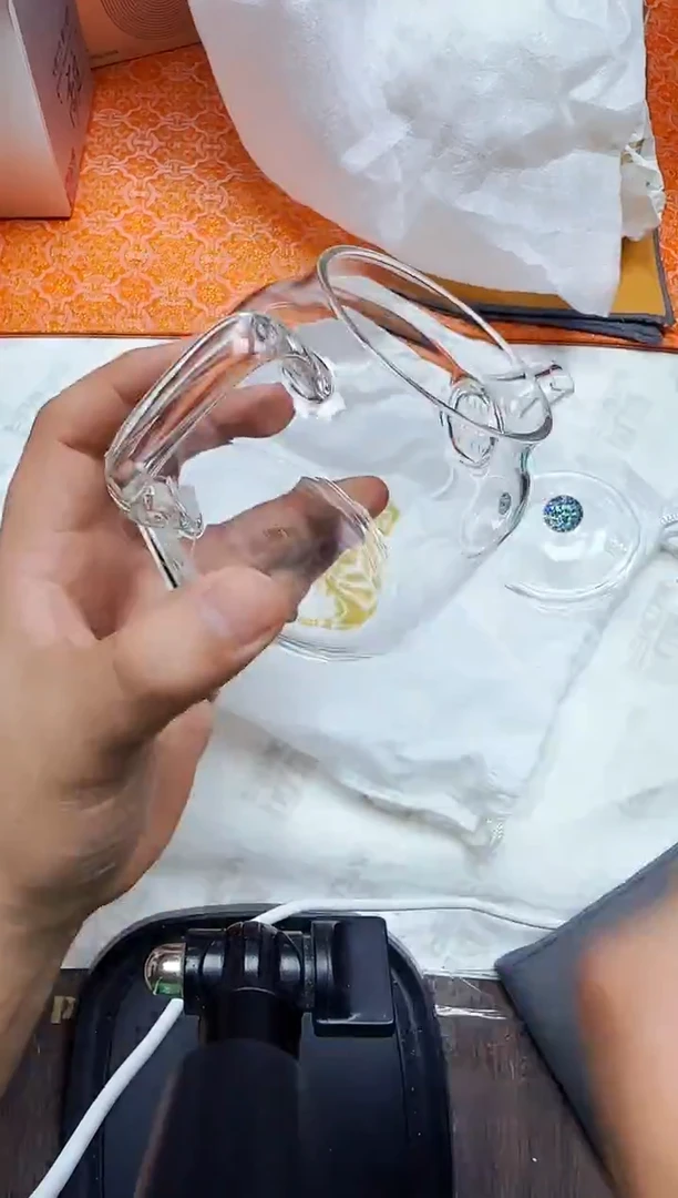 风谜·璀璨德悦壶透明