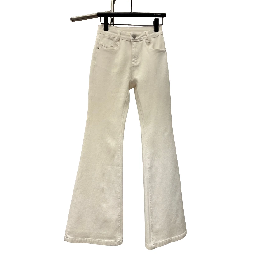 赵灵儿米白色微喇叭牛仔裤女中高腰显瘦修身显腿长春季季新款