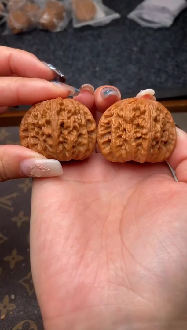 把件文玩核桃B94号42尺球白