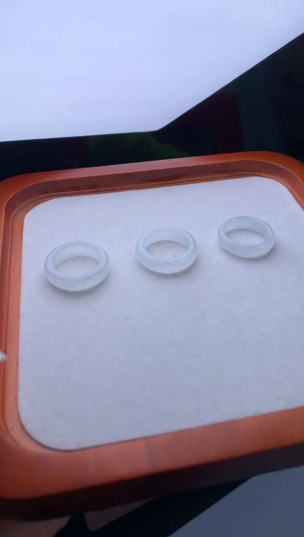 吊坠(不含链)未镶嵌翡翠戒圈多样性发一件