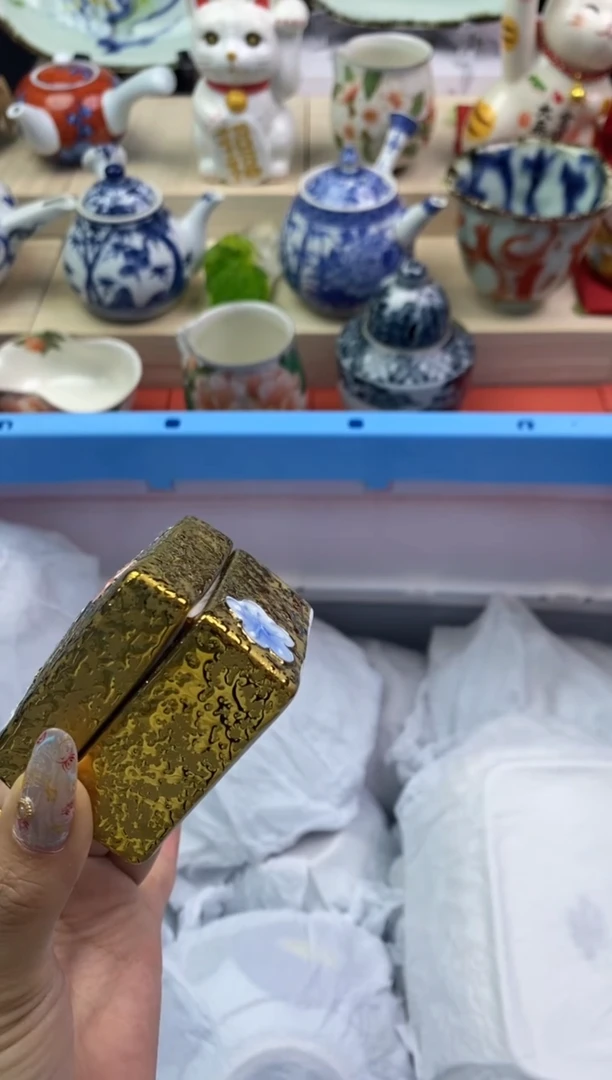 【闪购商品】瓷片隆莲瓷器欢迎大家
