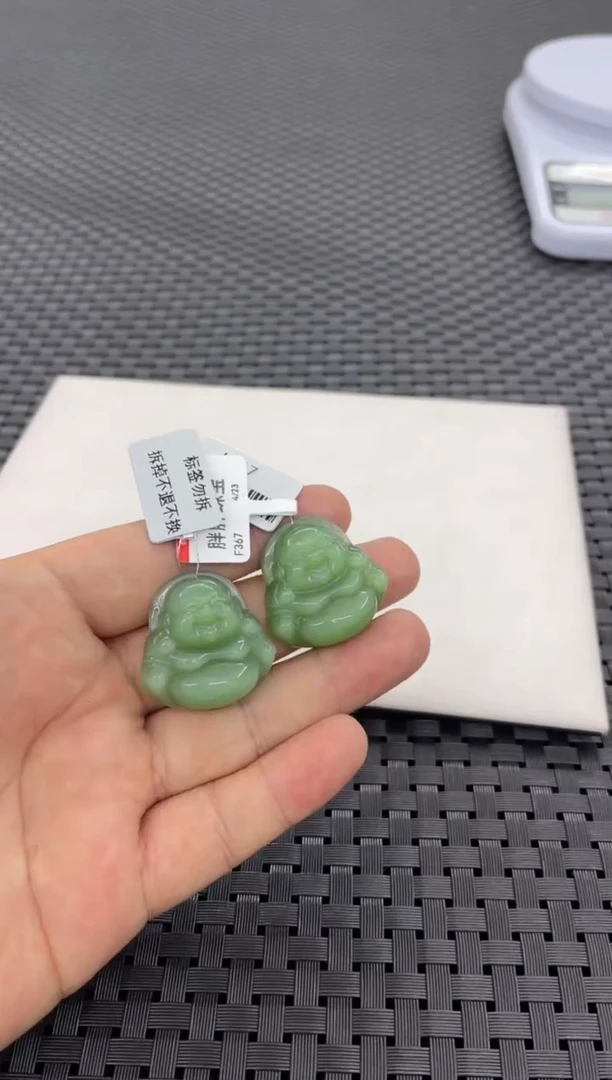 和田玉未镶嵌颈饰佛公（多样性发一件）F367