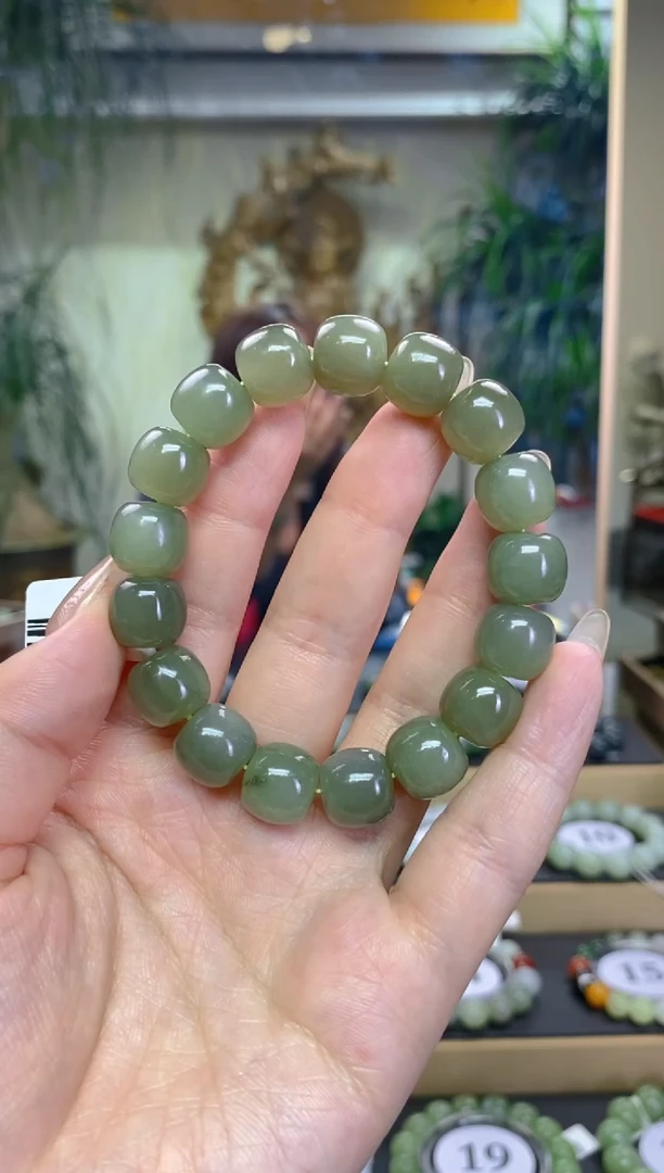 未镶嵌手串和田玉卡12