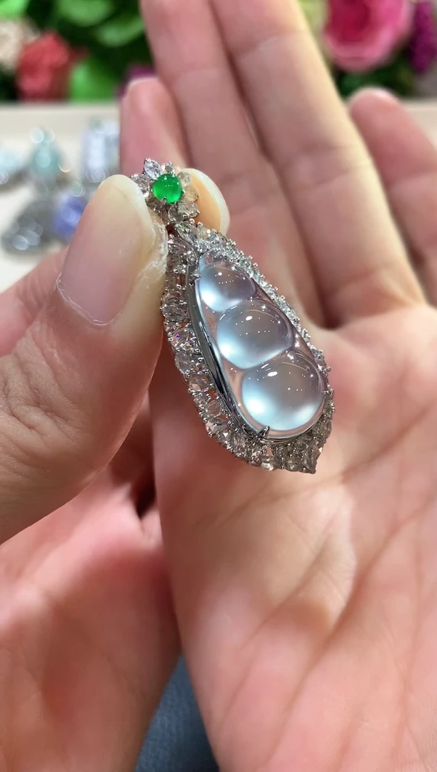 吊坠(不含链)18K金镶嵌翡翠m151