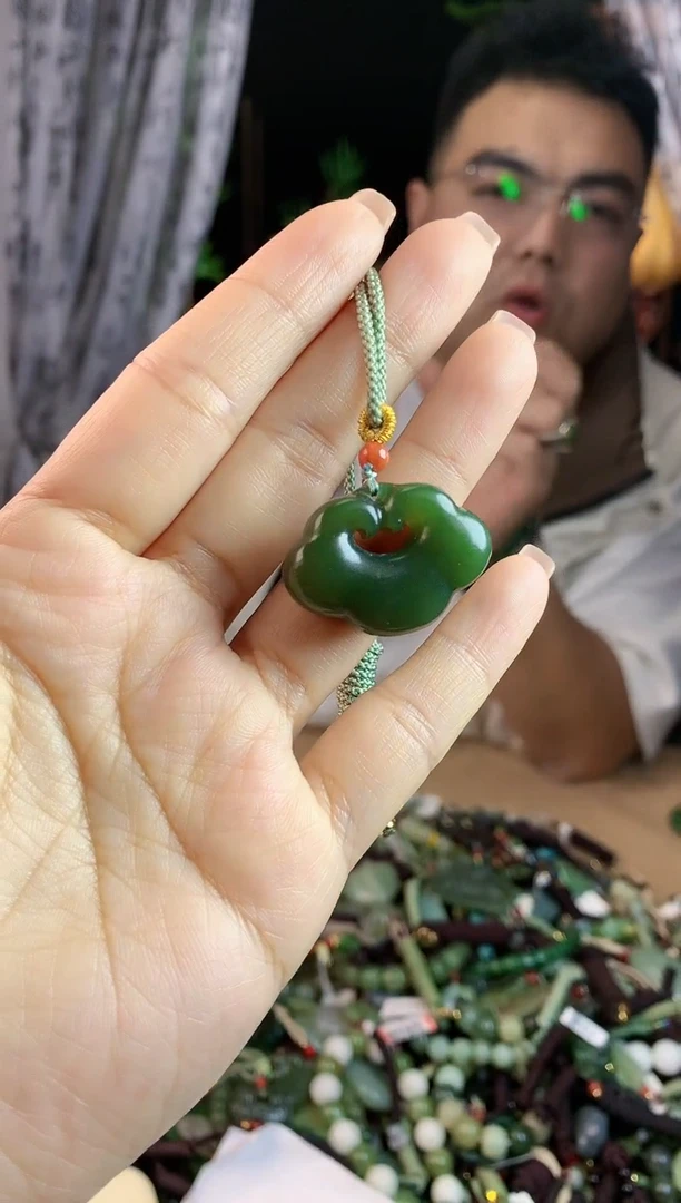 【闪购商品】和田玉挂件未镶嵌多样性发货拍一发一