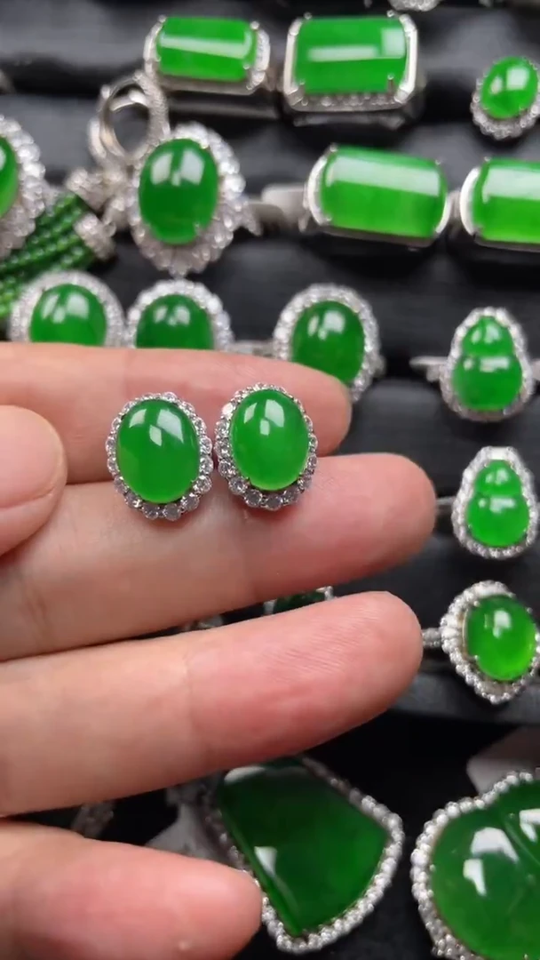 翡翠银S925镶嵌耳饰翡翠