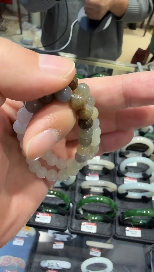 颈饰未镶嵌和田玉多样性发一