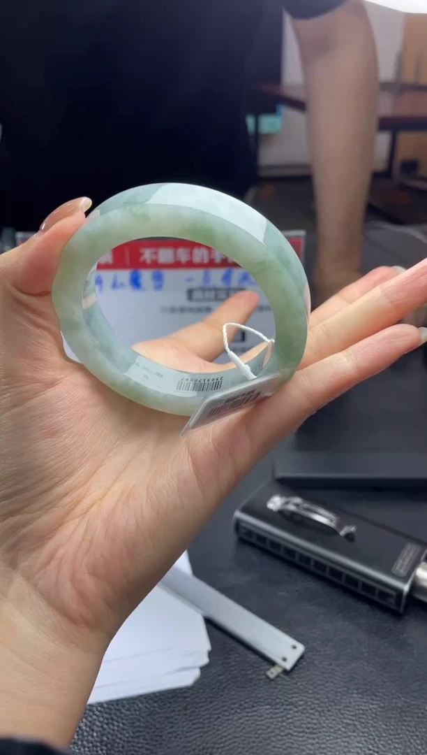 未镶嵌手镯定制翡翠蓝*。手镯XJ/发一件