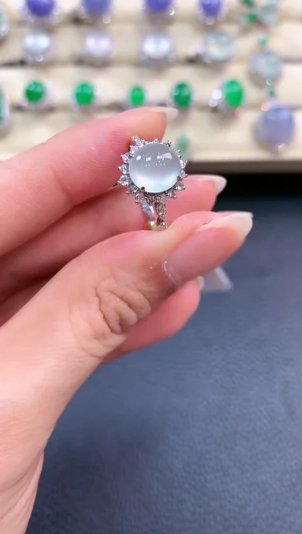 【闪购商品】翡翠戒指18K金镶嵌b70