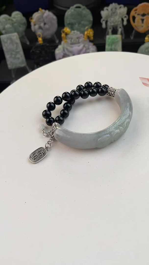 翡翠未镶嵌颈饰定制翡翠
