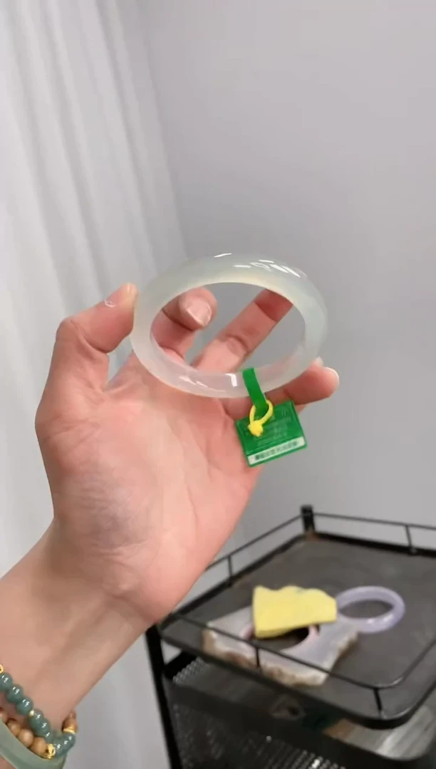 【闪购商品】玛瑙/玉髓手镯合金55-56圈