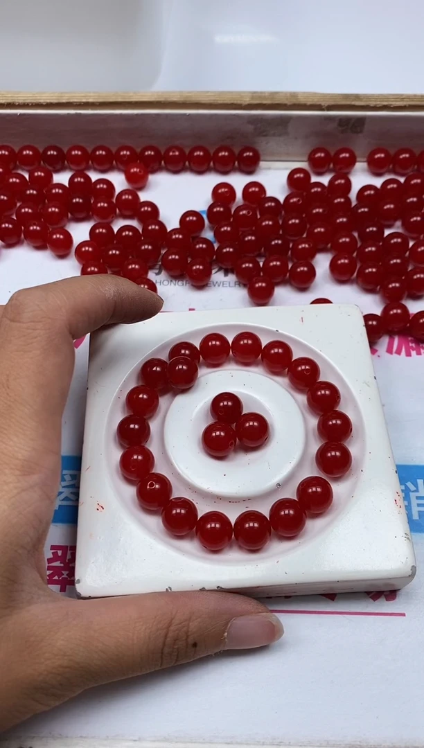 玛瑙/玉髓散珠未镶嵌B504 巴西鸽血红8mm10个6元