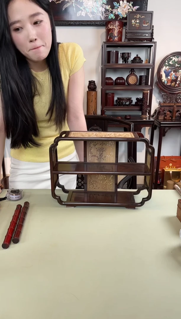 红酸枝木类成套家具置物架