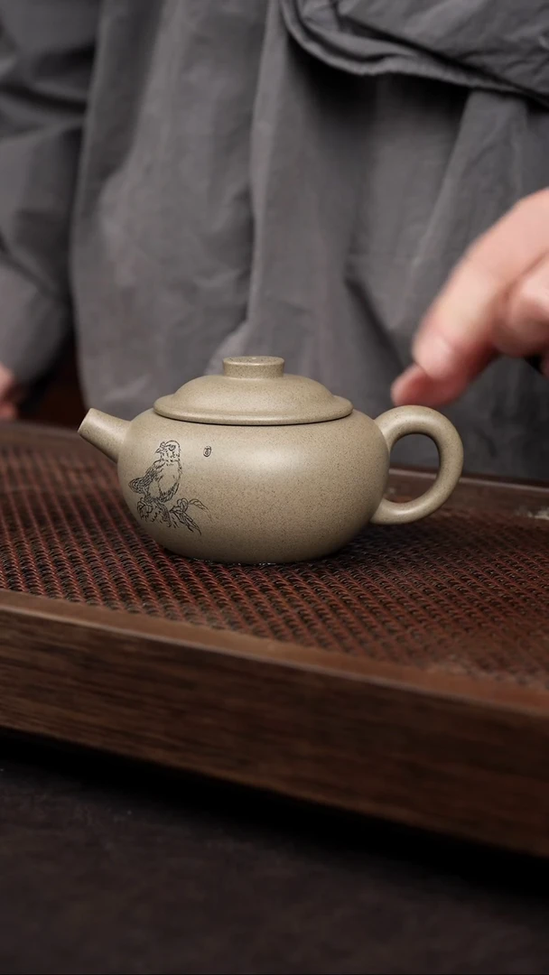 【闪购商品】紫砂茶壶青段刻绘巨轮珠