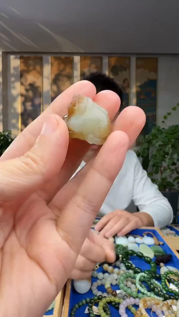 未镶嵌和田玉挂件拍一发一