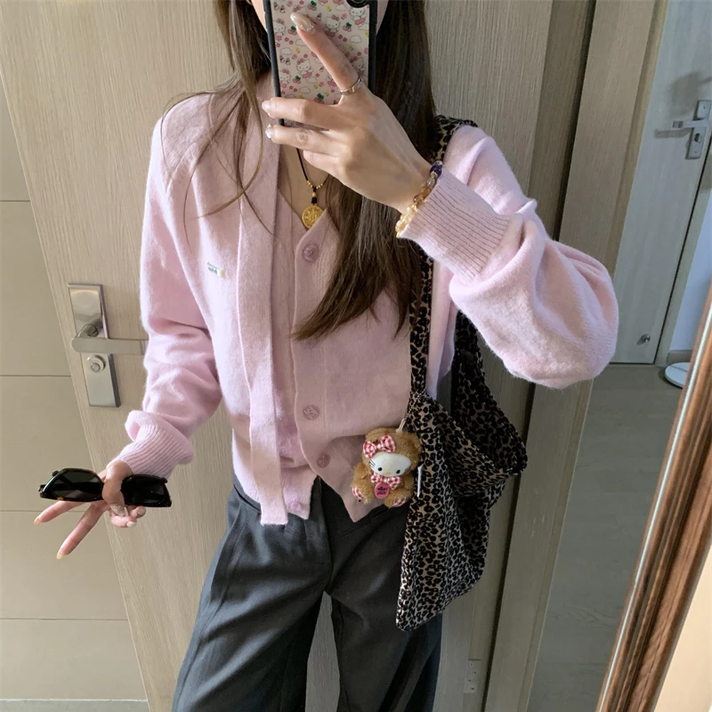 粉色V领针织衫女春秋韩系软糯甜美风小个子减龄开春新款毛衣外套