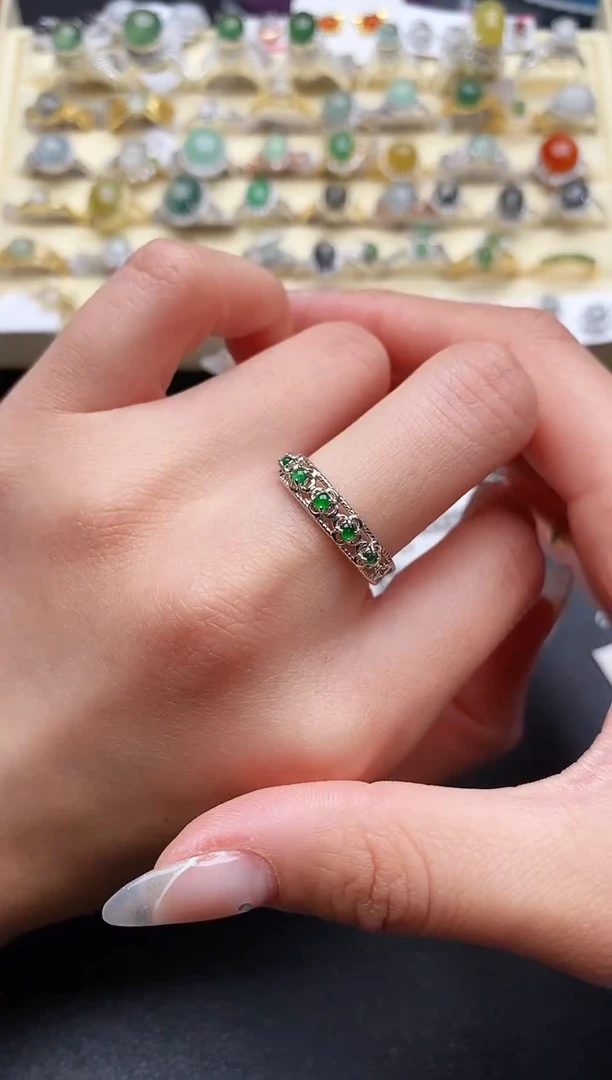 【闪购商品】翡翠戒指银S925镶嵌6666666+4