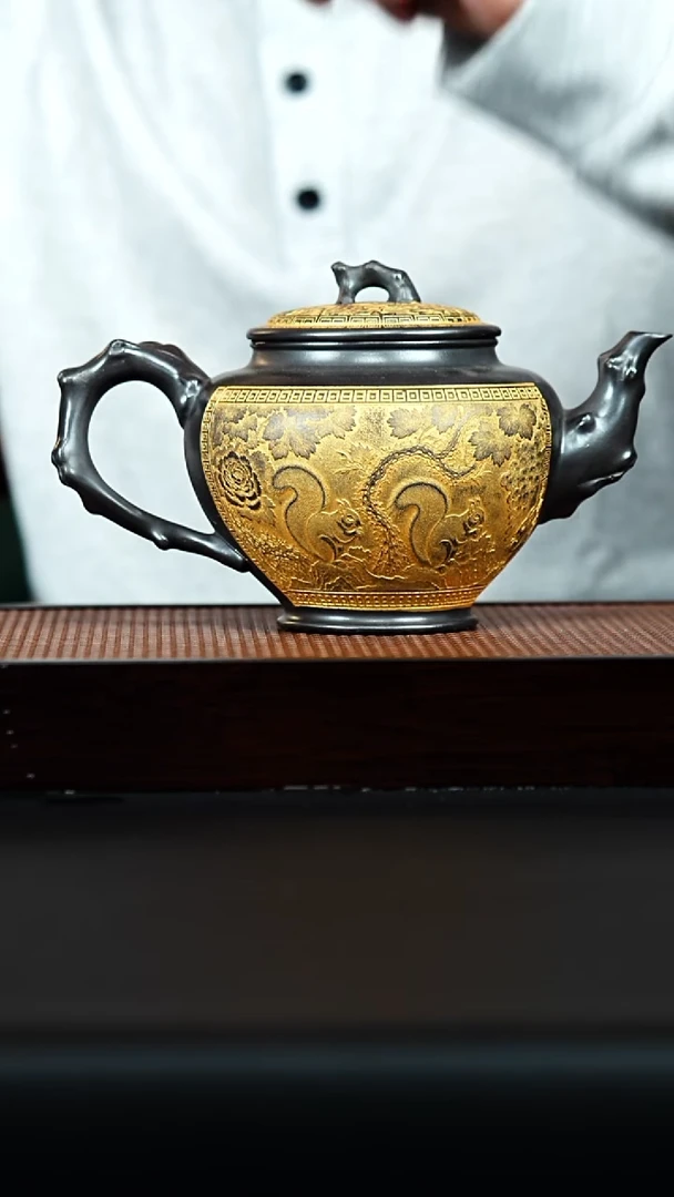 茶壶紫砂宜兴紫砂 报春壶  玄铁石黄