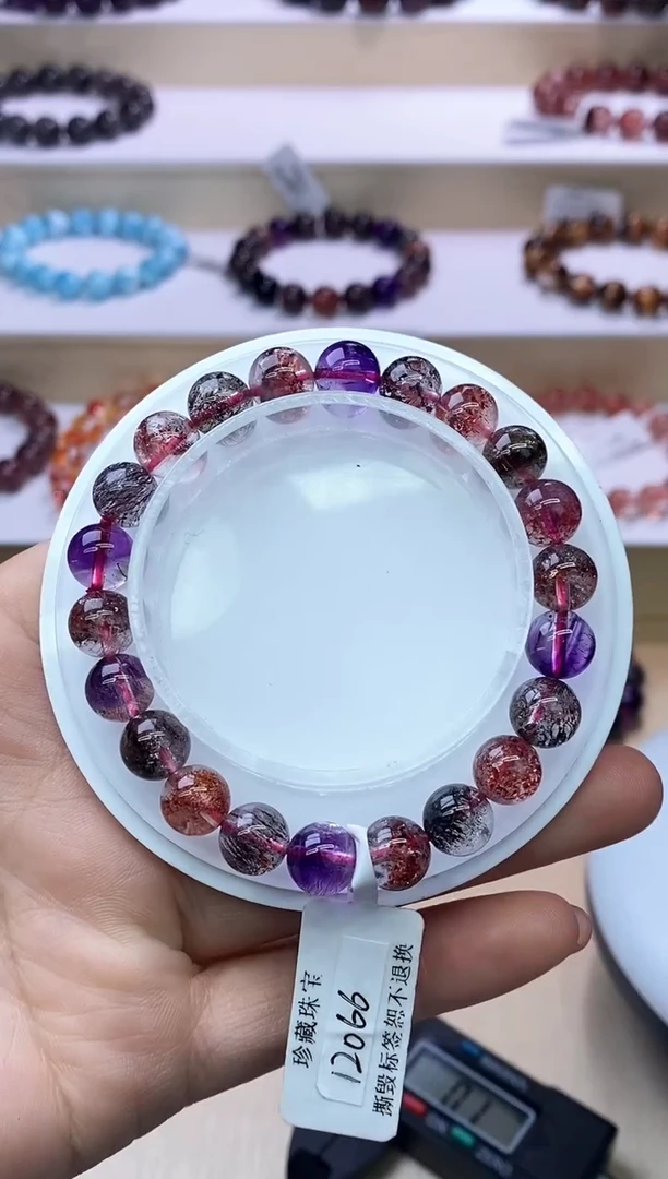 【闪购商品】水晶手链未镶嵌黑加仑超七8m+