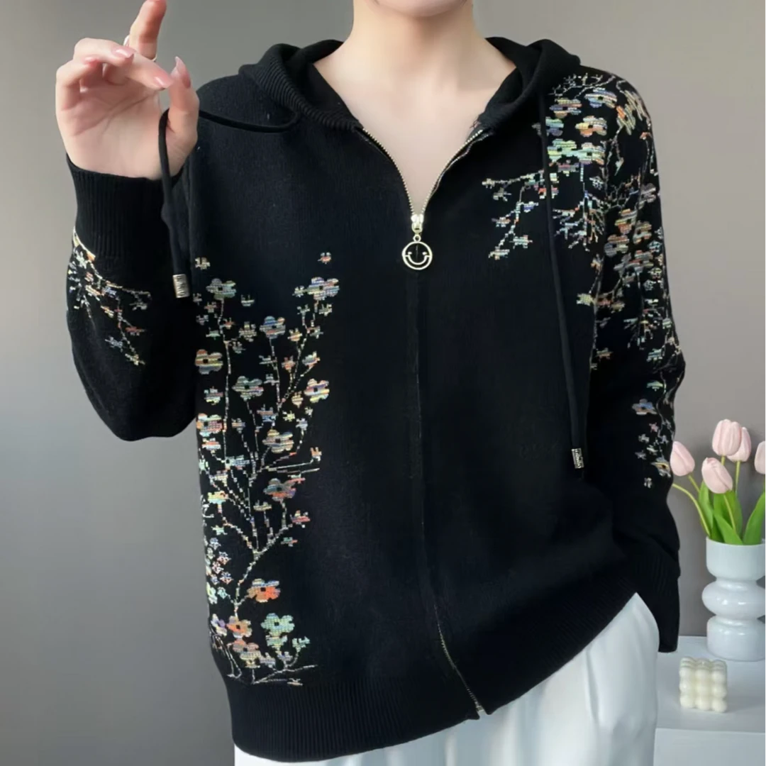 秋季新款妈妈装拉链连帽外套对角花9981