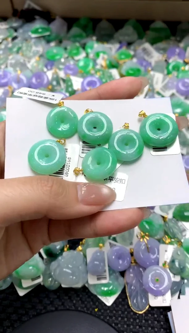 【闪购商品】翡翠颈饰18K金镶嵌111111111（多样性发其一）1