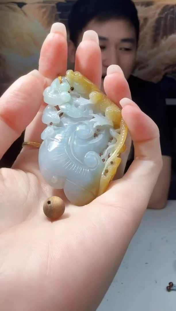 未镶嵌沉香吊坠翡翠木带宝120