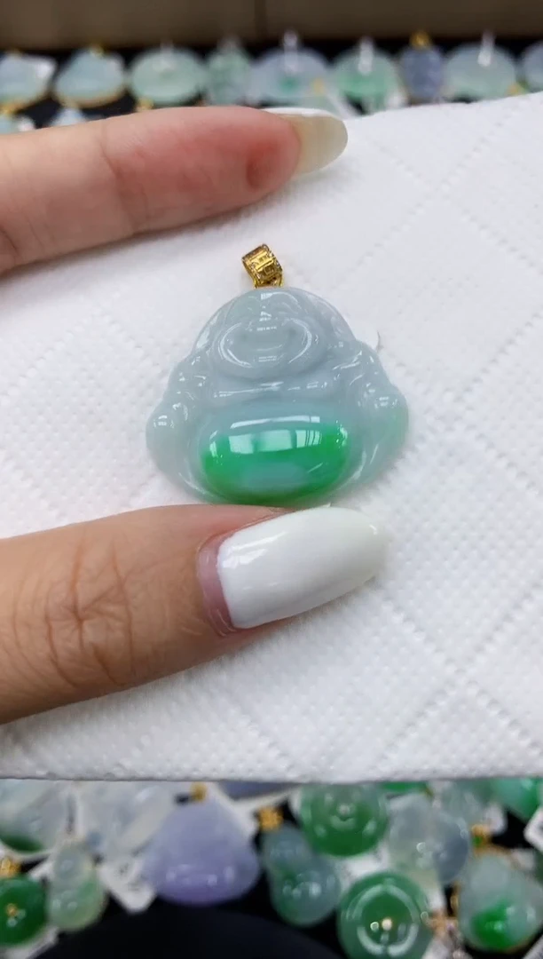 颈饰18K金镶嵌翡翠11111111111