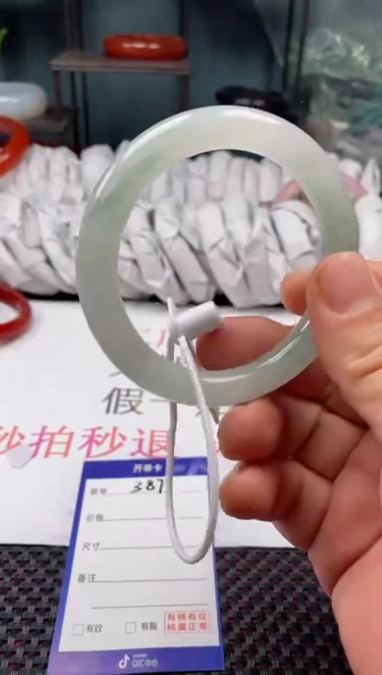 【闪购商品】石英质玉手镯未镶嵌387-58多样性发货看清圈口下单