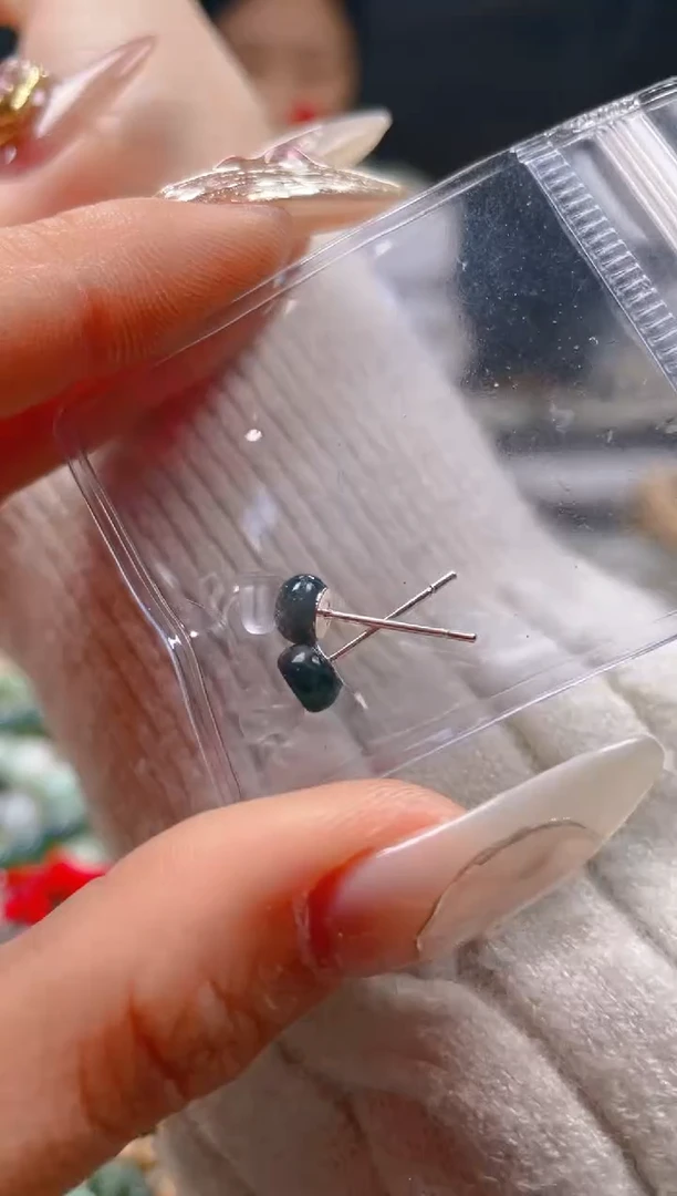 【闪购商品】翡翠颈饰未镶嵌/Q/翡翠A货一图一物