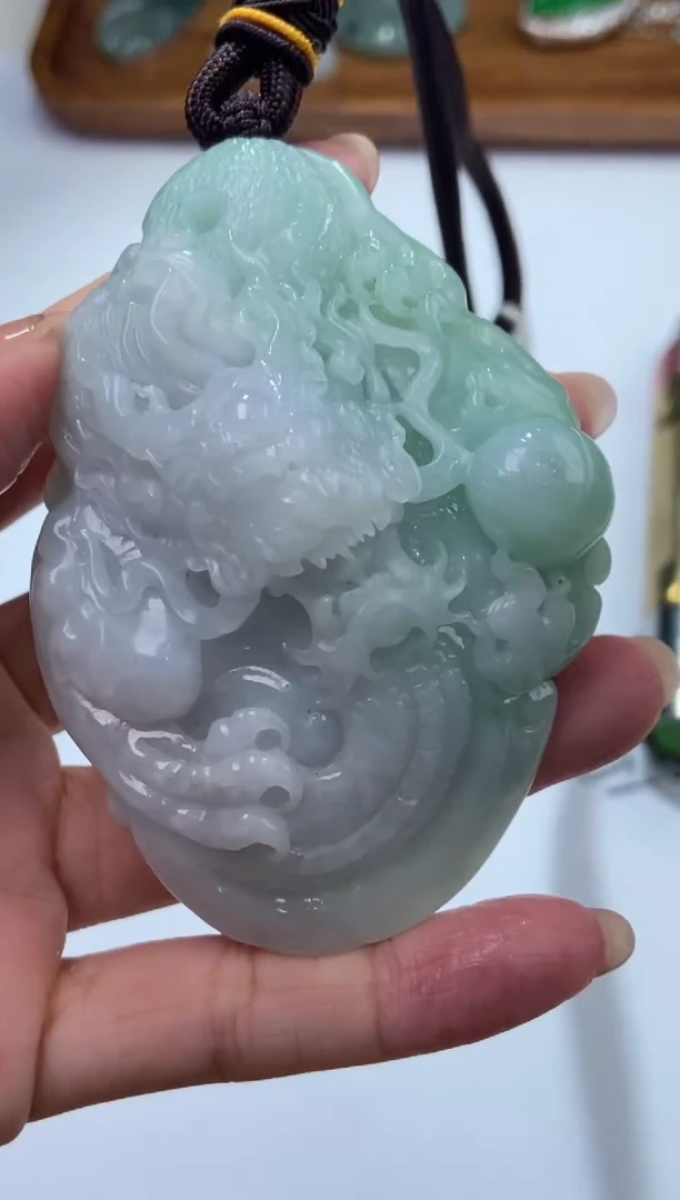 【闪购商品】翡翠未镶嵌挂件280326