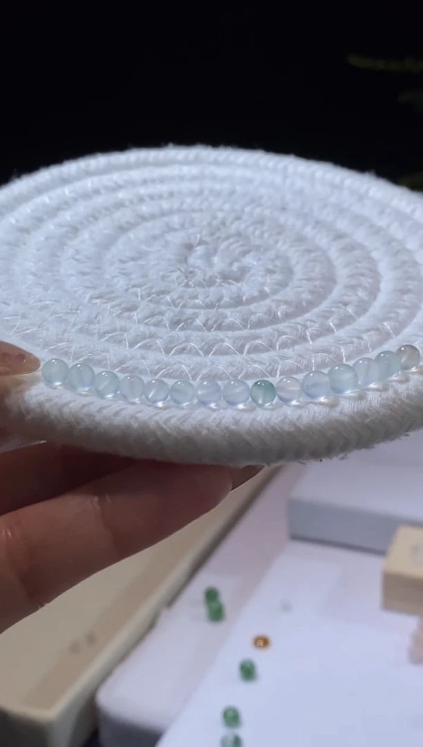 未镶嵌定制翡翠卡4珠珠一组15个 买断不退不换