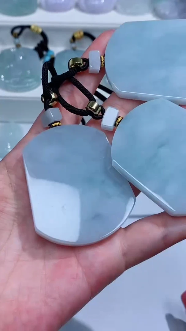 翡翠未镶嵌颈饰吊坠团购多样性发一件