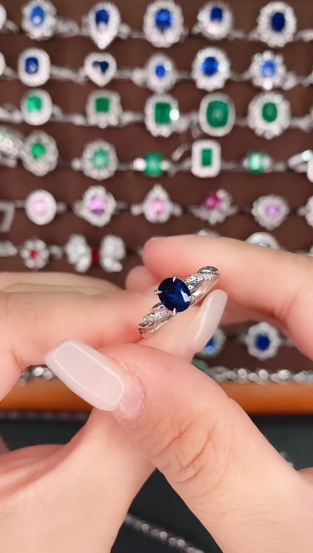 【闪购商品】蓝宝石18k金戒指18K金镶嵌1克拉皇家蓝