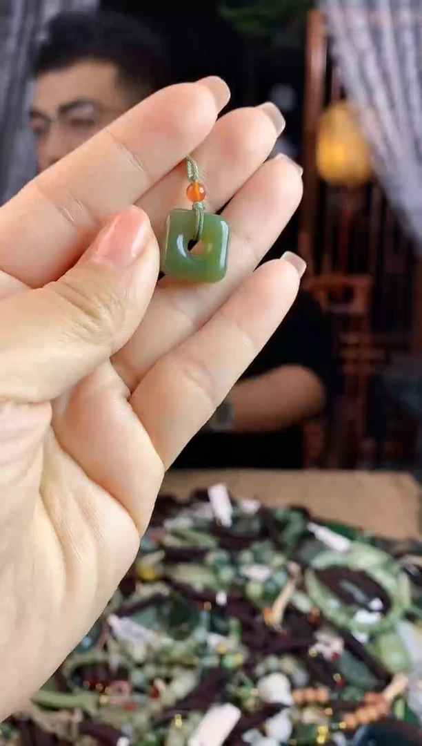 【闪购商品】和田玉挂件未镶嵌多样性发货拍一发一