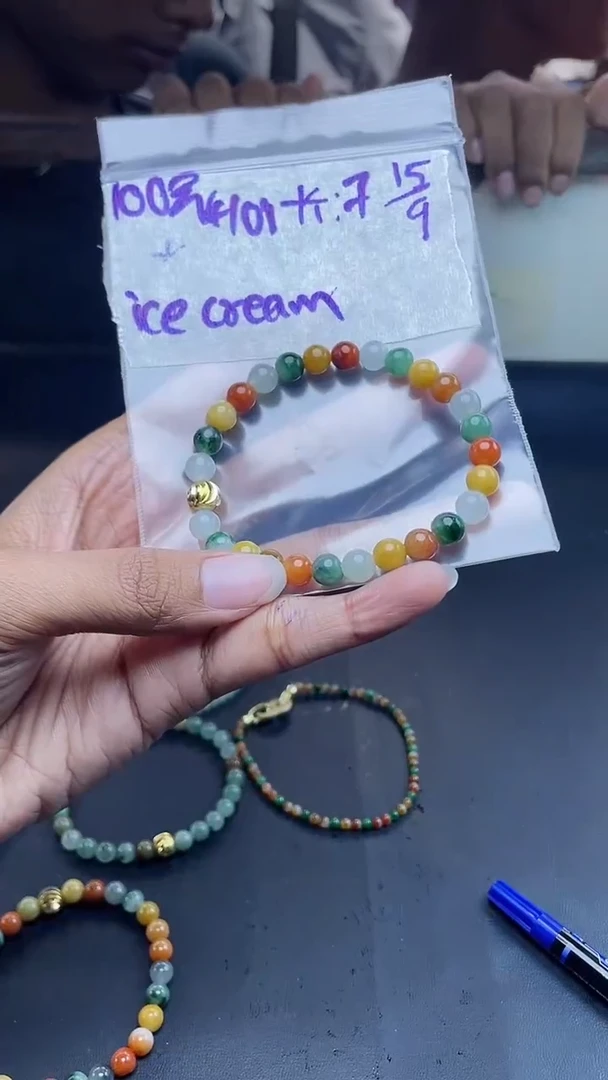 未镶嵌定制翡翠i****m定制珠串