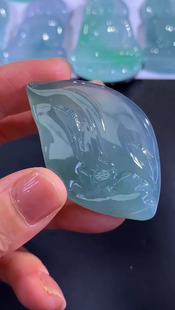 颈饰未镶嵌翡翠工**空！