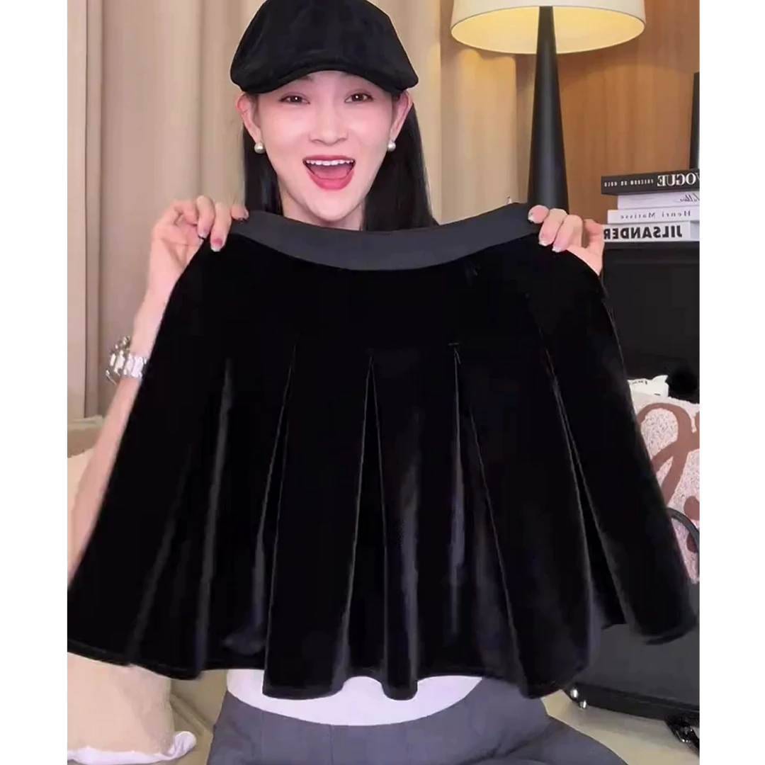 黑色丝绒百褶短裙女秋季新款松紧腰显瘦时尚百搭贵气减龄半身裙子